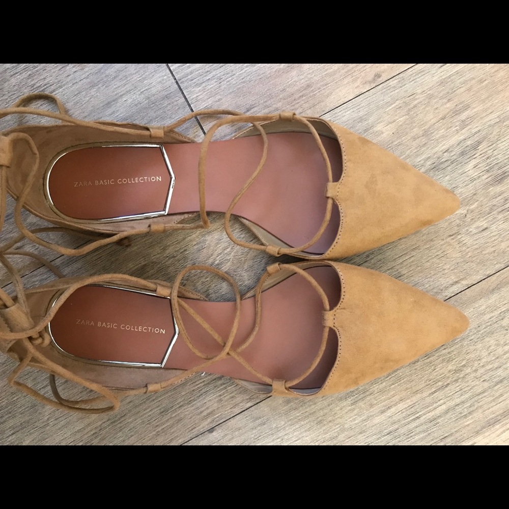 Beautiful Zara  Flats.  NWOT